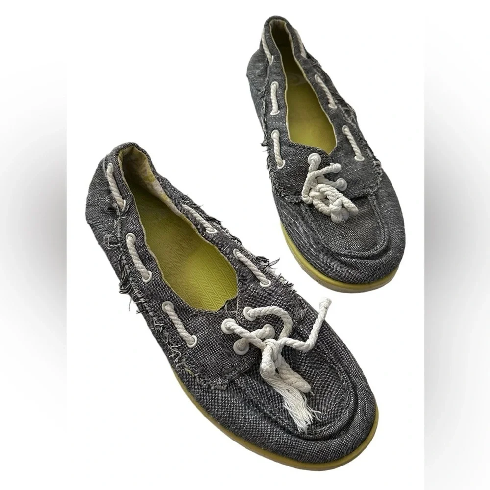 Roxy Boat Shoes 7 - Picture 2 of 7